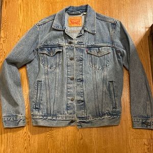 Levi’s Denim Trucker Jacket-Medium Stonewash